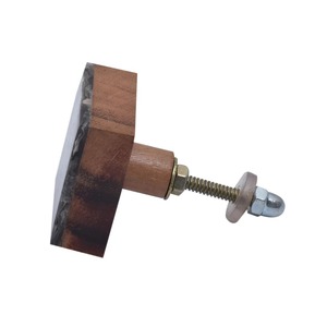 Pomo de Puerta de Gabinete Cuadrado Moderno de Resina y Madera Maciza, Herraje de Latón, Artesanía Natural Hecha a Mano, Tirador Decorativo para Cajón, Mueble Duradero - Product Image 4