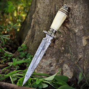 Fabricant de couteaux de chasse de Damas proposant des couteaux à lame fixe faits à la main, des designs de poignées personnalisés et des fournitures en gros pour le marché mondial - Product Image 5