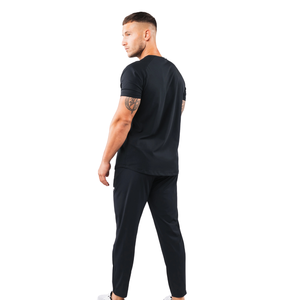 Pantalon de jogging athlétique fuselé léger noir pour homme, séchage rapide, personnalisable en gros (OEM) - Product Image 4