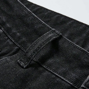 Short en jean délavé et très usé de qualité supérieure avec logo personnalisé, style streetwear, grande taille, pour homme, décontracté et très respirant - Product Image 3