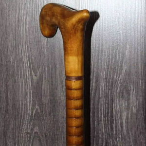 Canne et bâton de marche ronds en bois sculpté à la main, poli, style ferme moderne, écologique, pour décoration intérieure, cadeau d'Halloween et de Saint-Valentin - Product Image 5