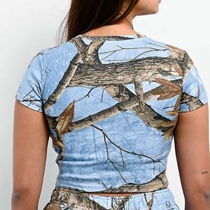 Camiseta Corta Acanalada con Estampado Natural Azul para Mujer, Estilo Casual, Ajuste Delgado, Conjunto Coordinado de Verano, Logotipo Personalizado, OEM, Venta al por Mayor, Camiseta Y2K para Mujer - Product Image 3