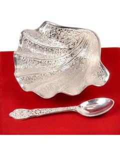 Bandeja de lujo de latón plateado con doble cuenco ovalado y asa central – Bandeja de latón finamente tallada para servir frutos secos en caja de terciopelo - Product Image 4