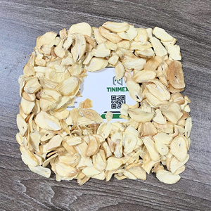 Ail séché en tranches et flocons d'ail de haute qualité, 100% ail du Vietnam, sac de 20 kg/pp pour les entreprises - Product Image 1
