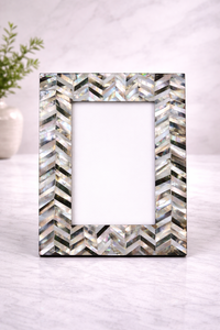 กรอบรูปแนวตั้งหรูหราประดับเปลือกหอยมุก งานฝีมือฝังเปลือกหอยลายเชฟรอน ของตกแต่งบ้านตั้งโต๊ะ ของขวัญ - Product Image 3