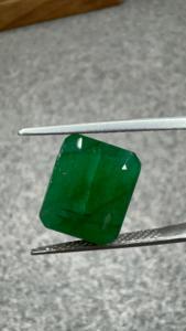Esmeralda Zambiana Natural de 8.05 Ct, Corte Octogonal, Certificada por GIA, Piedra Preciosa Suelta |   Piedra de Esmeralda Verde para Joyería - Product Image 3