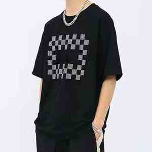 เสื้อยืดผู้ชายผ้าฝ้าย 100% ราคาประหยัด ประดับเพชรเทียม ทรงหลวม สั่งทำโลโก้ของคุณเองได้ เสื้อยืดเพชรเทียมดีไซน์เฉพาะสำหรับผู้ชาย - Product Image 4