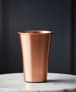 Vaso de Cobre Puro Liso Hecho a Mano, Taza de Metal para Agua, Accesorios de Bar Ayurvédicos - Product Image 1