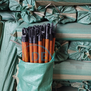 Palo de escoba recubierto de PVC de grano de madera, palos de escoba de madera más vendidos, mopa, fabricante de la empresa de Vietnam - Product Image 5