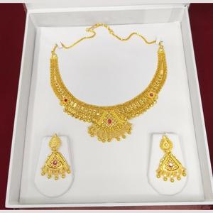 Conjunto de Collar Geométrico de Diseño 11058727GL con Imitación de Diamantes Americanos, Perlas de Circonio y Baño de Oro para Bodas - Product Image 3