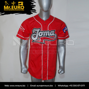 Maillot de baseball personnalisé unisexe rouge à manches courtes avec fermeture boutonnée, impression sublimée sur le devant, séchage rapide, col en V, coupe ample, toutes saisons, 100% coton - Product Image 3
