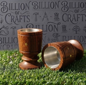 Luxuriöser Kelchförmiger Holz-Bakhoor-Brenner mit Messing-Stern-Einlage Traditionelles Arabisches Mabkhara Tisch-Räuchergefäß - Product Image 6