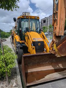 Excavadora USADA JCB3CX de Alta Eficiencia de Combustible con Motor CAT 320GC 307D 330GC 323D en Venta a Buen Precio - Product Image 4