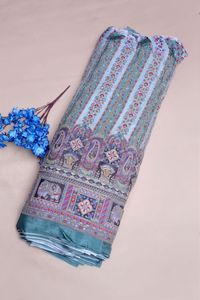 Tela de crepé natural color lavanda empolvado con estampado floral a rayas y borde ornamental para material de vestido Kurti, ropa étnica. - Product Image 3