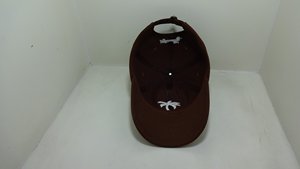 Casquette de baseball brodée en gros, 6 panneaux, marron, haute qualité, profil structuré, visière pré-courbée, pour hommes et femmes - Product Image 6