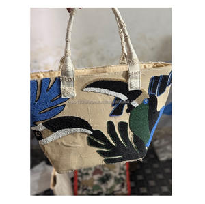 Sac à bandoulière en toile de style bohème pour femme Messenger perlé de créateur pour la plage Soirée Sac à provisions Inde Broderie Sac - Product Image 1