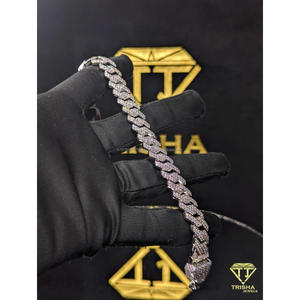 Bracelet cubain en argent sterling 925 avec diamants moissanite VVS, style luxe hip-hop, bijoux brillants pour hommes par Trisha Jewels - Product Image 2