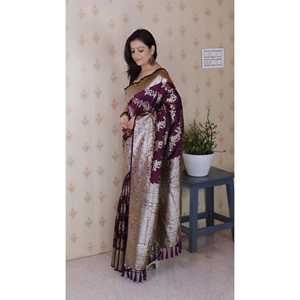 Sari Banarasi Jaal Meenakari Zari Tejido para Mujer con Seda Suave Color Vino, Blusa y Camisa Elegantes y Lujosas - Product Image 2