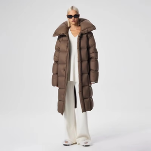 เสื้อแจ็คเก็ตพัฟเฟอร์ผู้หญิงคุณภาพเยี่ยม กันน้ำ บุด้วยโพลีเอสเตอร์ อุ่นสบาย มีฮู้ด - Product Image 4