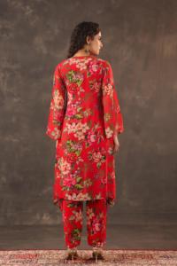 Elegante Kurti Largo Informal de Viscosa con Estampado Floral, Silueta Recta y Corte Regular - Product Image 5