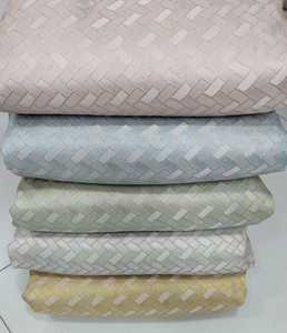 Tissu jacquard en polyester 100% à motif tressé, 150 GSM, largeur 58 pouces, pour blazer, vêtements ethniques et vêtements de mode - Product Image 5