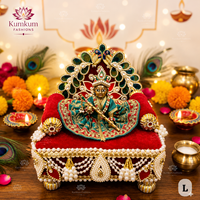Produit phare : Décoration indienne artisanale écologique, idéale pour la salle de prière de Diwali, avec figurines de divinités Singhasan, Laddu Gopal, Krishna, Ganesha, en forme rectangulaire