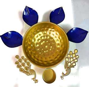 Support de bougie chauffe-plat en métal doré décoratif pour Diwali, Noël, décoration de maison et de bureau, cadeau d'entreprise - Product Image 2