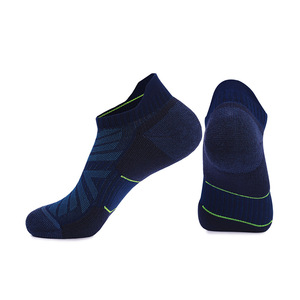 Chaussettes décontractées personnalisées pour hommes en Spandex/Nylon, antibactériennes, respirantes, séchage rapide, pour affaires et sport – Vente chaude du fabricant, modèle classique - Product Image 4