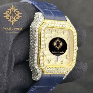 นาฬิกาข้อมือทองคำทรงสี่เหลี่ยมหรูหราจาก Pahal Jewels พร้อมกรอบประดับเพชรและสายหนังสีน้ำเงิน ระบบอนาล็อก ควอตซ์ แสดงวันที่ สำหรับทั้งชายและหญิง - Product Image 4