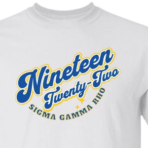 T-shirt blanc sérigraphié Sigma Gamma Rho, bleu roi et or, motif 1922, manches courtes, col rond, décontracté, pour sororité - Product Image 5