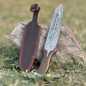 Cuchillo de Supervivencia y Caza de Acero al Carbono con Diseño de Pluma, Estilo Hoja, 13 cm, con Funda de Cuero, Hecho a Mano, Mosaico, Venta Caliente - Product Image 4