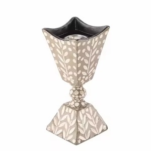 Compre un Porta Incienso Cuadrado de Resina Epoxi Hecho a Mano con Diseño Antiguo de Arte Moderno, Porta Incienso de Madera de Sándalo de Estilo Oriental - Product Image 3