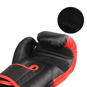 Gants de boxe en cuir artificiel PU personnalisables de qualité supérieure, rembourrage épais, fermeture à boucle et crochets pour l'entraînement, le sparring, la compétition en salle de sport - Product Image 2