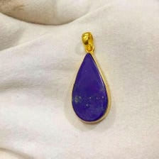 Pendentif en pierre précieuse naturelle Lapis Lazuli plaqué or en forme de goutte, fait main, pierre bleu profond, pour femme, style vintage, pour mariage et fête - Product Image 3
