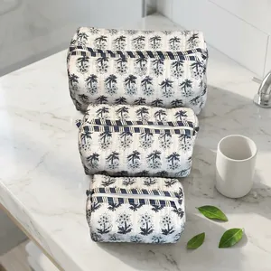 Bolsa de Aseo con Bordado Floral, Bolsa de Cosméticos de Algodón, Juego de Bolsas de Aseo de Algodón, Estampado Floral Azul Vintage, Bolsa de Cosméticos Reutilizable - Product Image 6