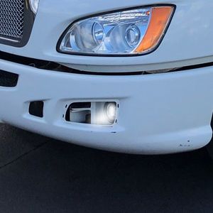 Coppia di Fari Fendinebbia Alogeni per Kenworth T660 PETERBILT 579/587 - Product Image 4