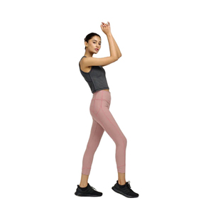 Débardeur pour femme de haute qualité fabriqué par un fabricant sur mesure, offrant une durabilité supérieure pour le marché mondial de la vente en gros de vêtements. - Product Image 5