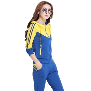 Conjunto personalizado de 2 piezas para mujer, sudadera con parche bordado desgastado, sudadera con cremallera y pantalones de chándal, conjunto de chándal para mujer - Product Image 3