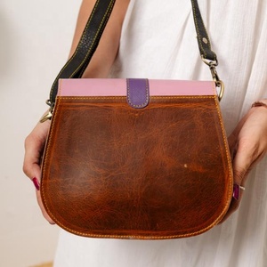 Mini bolso de sillín multicolor de estilo occidental de cuero genuino 100% hecho a mano para mujer 2025 nuevo diseño bandolera - Product Image 4