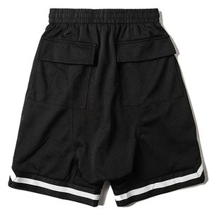 กางเกงขาสั้นออกกำลังกายระบายอากาศได้ดีแห้งเร็วสำหรับฤดูร้อนของผู้ชายกางเกงวิ่งขนาดใหญ่มีลวดลายสีพื้นแบบลำลอง - Product Image 4