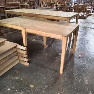 Table de salle à manger de patio moderne et minimaliste en teck séché au four avec plateau à lattes, assemblage à mortaise et tenon, finition naturelle finement poncée, style bistrot - Product Image 6