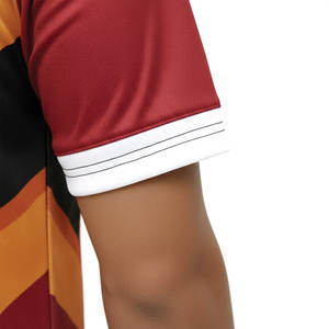 Ensembles d'uniformes de football unisexes imprimés par transfert thermique, respirants et à séchage rapide, options de nom d'équipe personnalisé, options de marque privée, tailles disponibles - Product Image 4