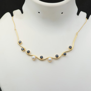 Collar llamativo de ónix negro y perlas chapado en oro de 18k, regalo de joyería moderna con piedras preciosas para ella - Product Image 4