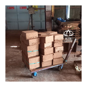 Tourbe de coco biologique de qualité supérieure, prix de gros abordable, amendement de sol à haute aération, approvisionnement en vrac direct usine - Product Image 1