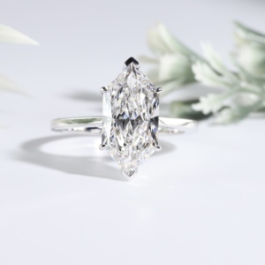 Anillo de Diamantes de Corte Hexagonal en Oro Blanco, Diseño Premium de Seis Puntas, Anillos de Boda Solitarios con Diamantes Brillantes para Mujer - Product Image 1