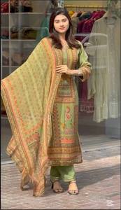 Ensemble haut et bas pour femme, style moderne, en Georgette Foux épaisse, imprimé numérique, avec dupatta et broderies à la main, séchage rapide, VISHNU K DESIGNS - Product Image 4
