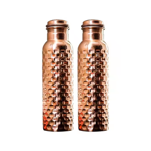 Botella de Agua Portátil de Cobre Puro 100% de Calidad Premium con Tapa Hermética, Ecológica para el Hogar e Hidratación Diaria - Product Image 3