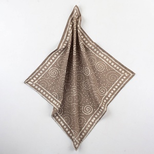 Nouvel arrivage d'écharpes bandana carrées 100% coton sur mesure couvre-chef doux imprimé à la main pour hommes pour les activités de plein air - Product Image 3