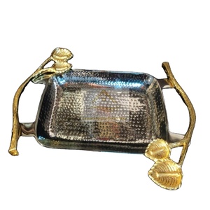 Cuencos Handel de hojas decorativas de Metal indio de acero inoxidable con diseño martillado, cuenco para servir frutas y nueces de Color plateado - Product Image 1