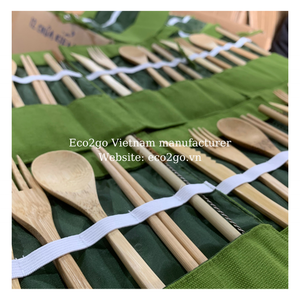 Vente en gros Ensemble de couverts en bambou naturel/Planche à découper en bambou avec couverts avec logo laser gravé Fabriqué par Eco2go Vietnam - Product Image 5